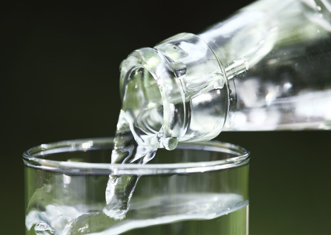 eau de source ou eau minérale